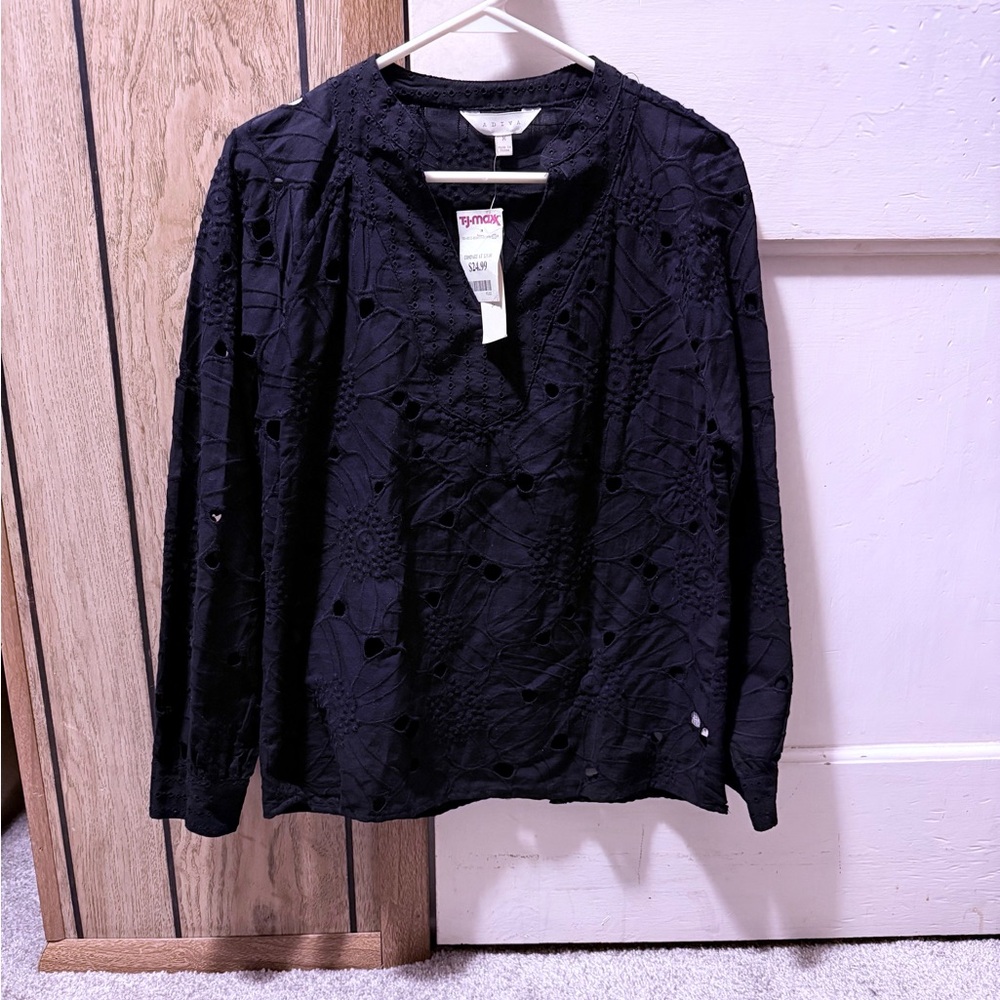 ⭐️ 2/$12 Adiva Elegant Black Embroidered Blouse-Single Item